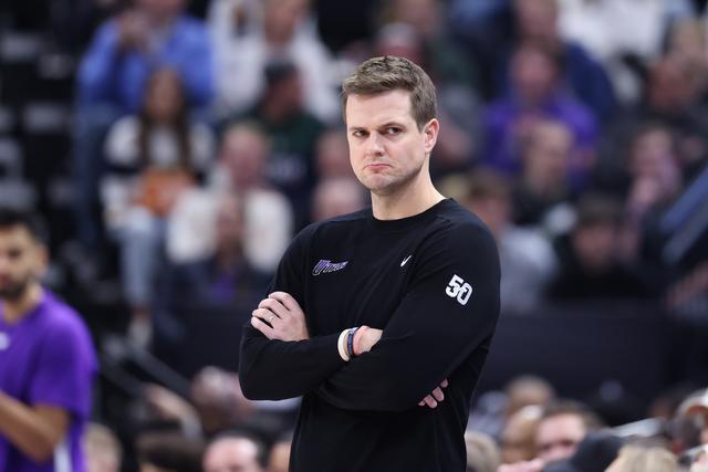 亚沙会开赛 沙滩手球中国队一胜一负