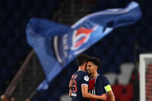 小卡26分快船大胜绿军5连胜 爵士送黄蜂3连败